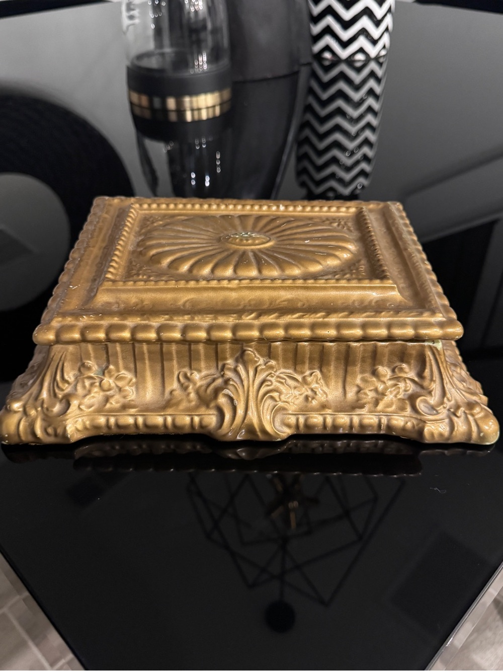 Ornate Vintage Gold Decorative Trinket/Jewelry Box
